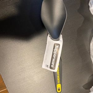 Tupperware serving spoon